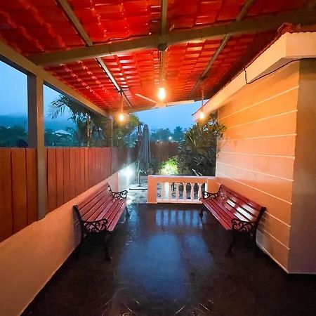 Corner House, Lonavla By Meheru-4 Bhk Villa With Pool Ngoại thất bức ảnh