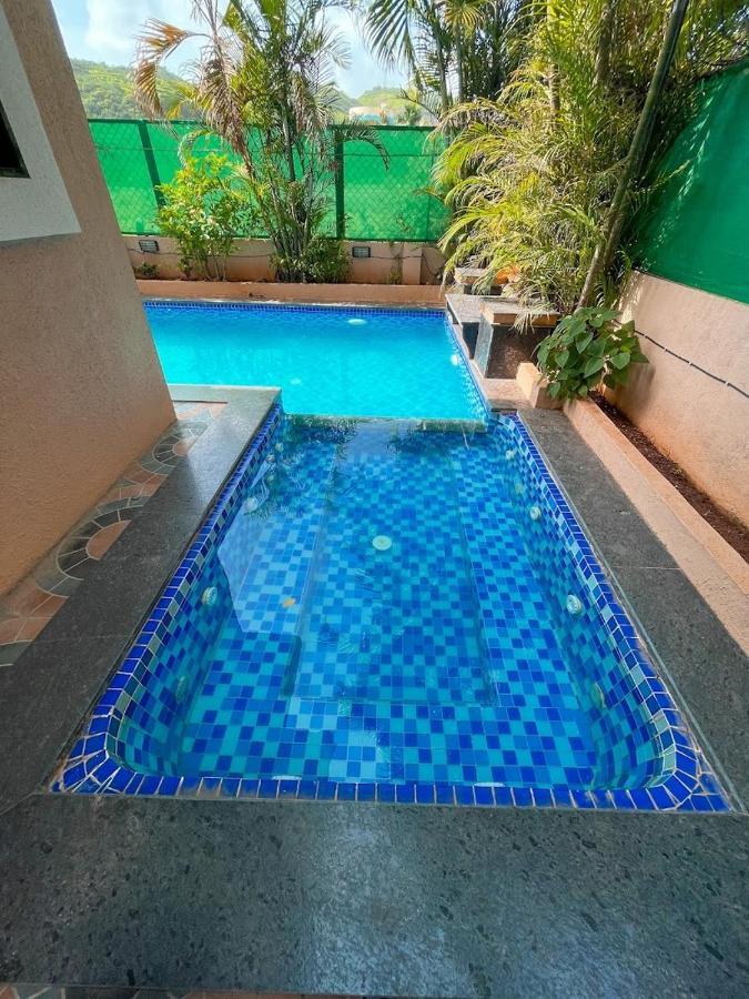 Corner House, Lonavla By Meheru-4 Bhk Villa With Pool Ngoại thất bức ảnh